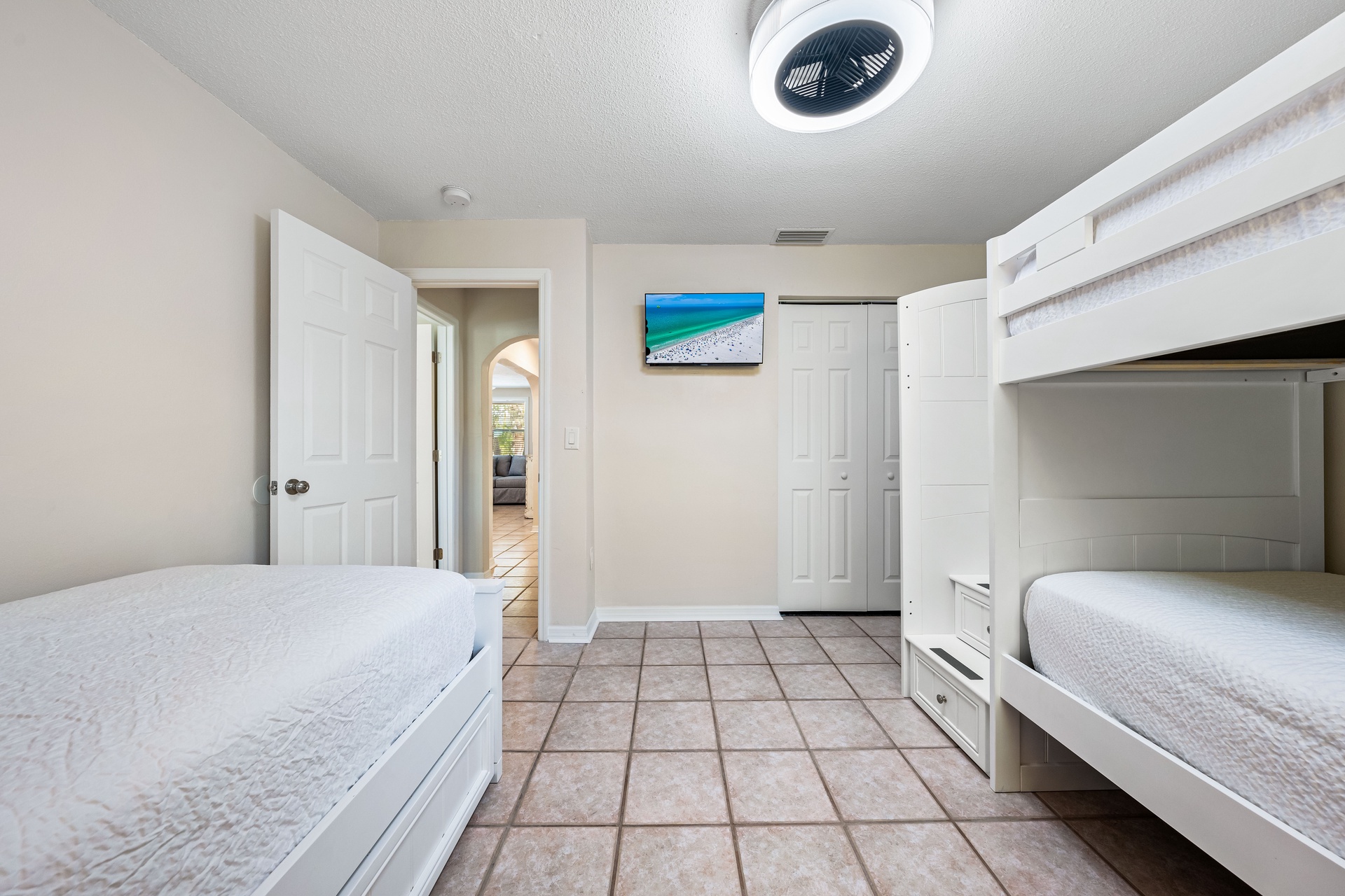 Bianco Sands - 1126 | Photo 17