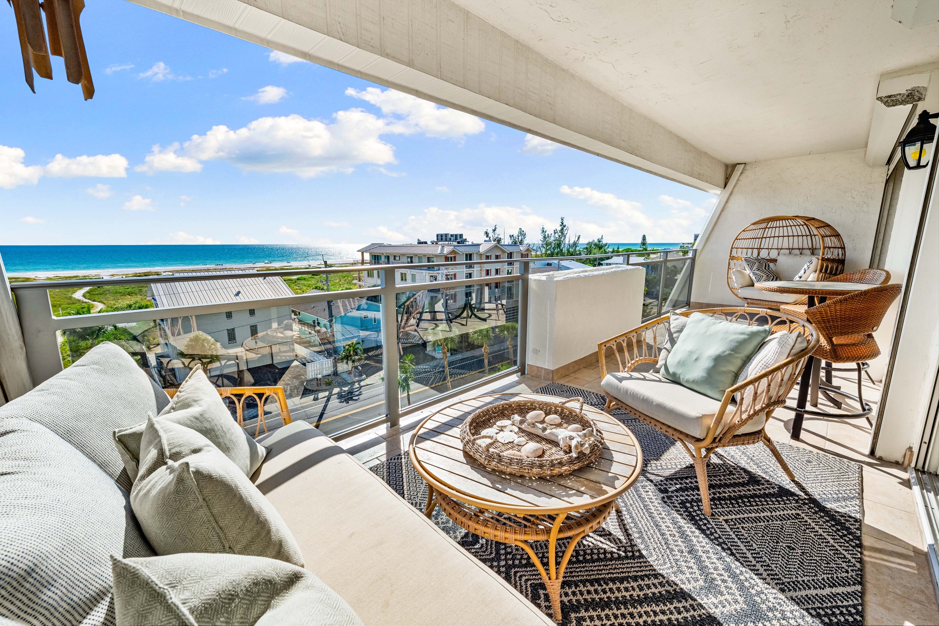 Tivoli by the Sea: 604 | Photo 11