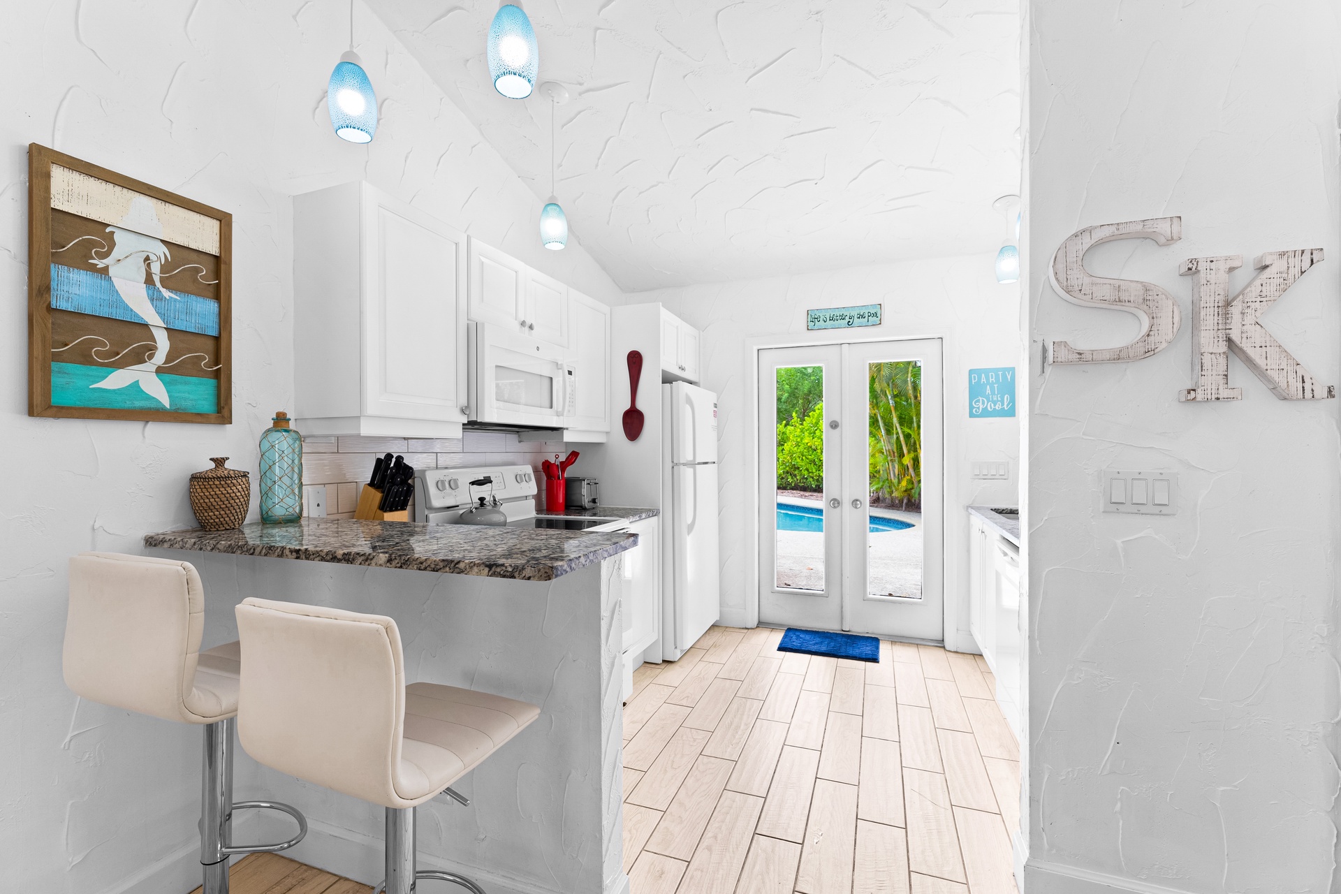 Crescent Cove - A Crescent Beach Villa | Photo 3