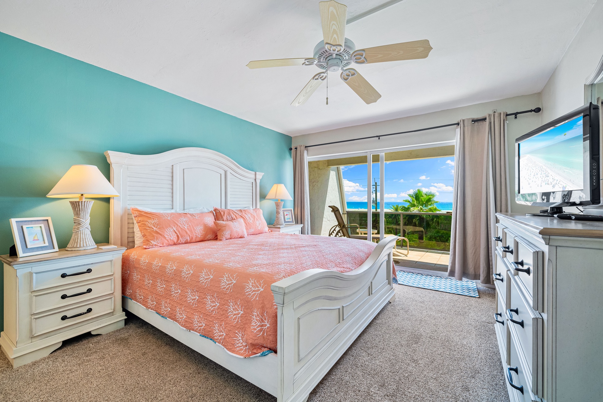 Tivoli by the Sea: 406 | Photo 18