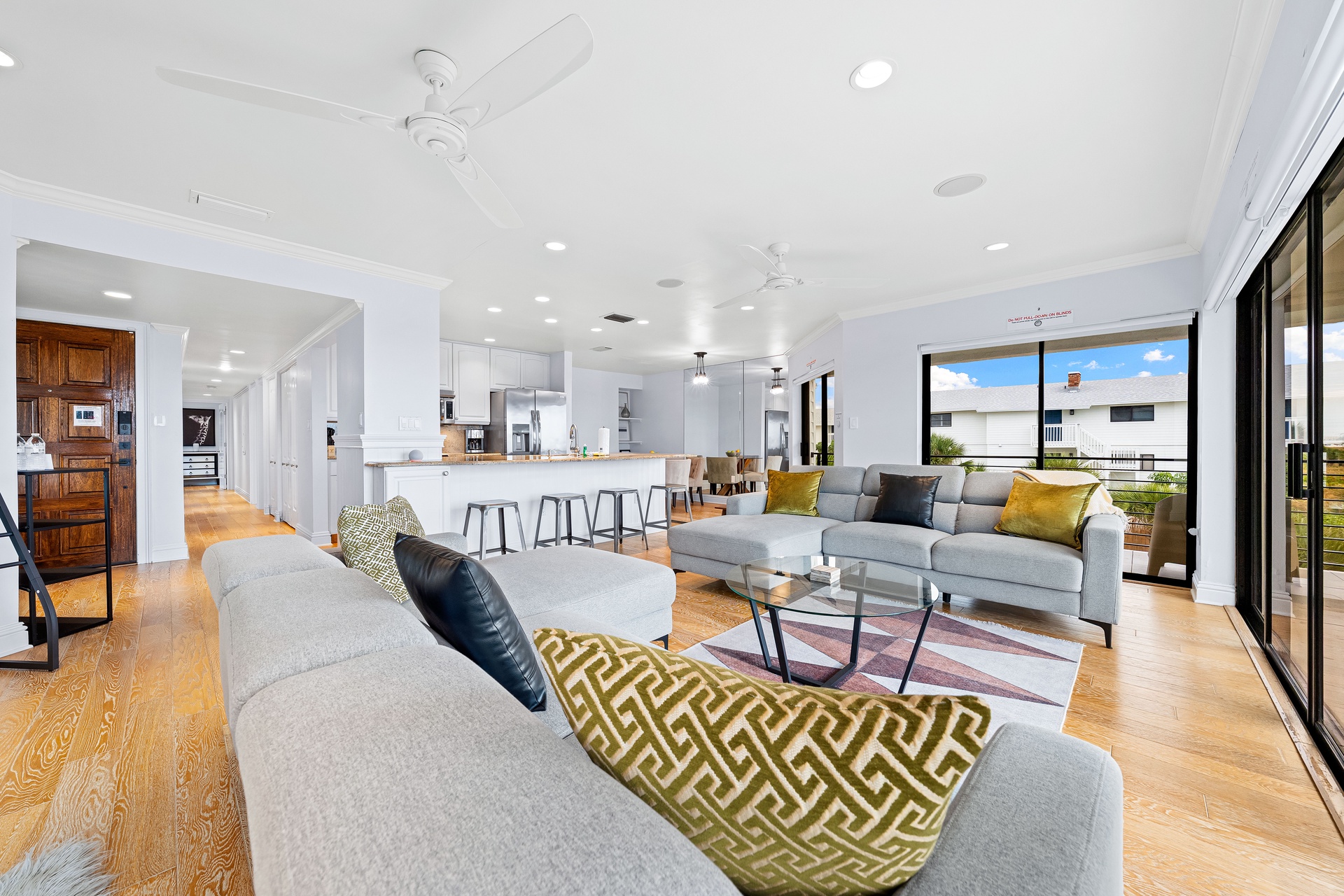 Just Beachy - Unit 2 | Photo 10