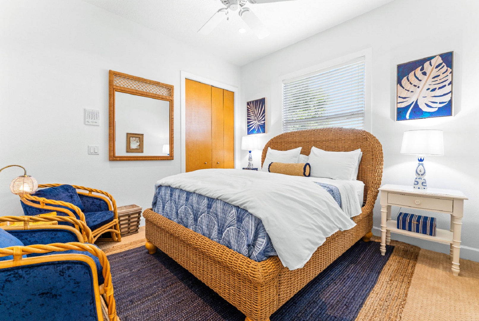 Off the Hook | Photo 27