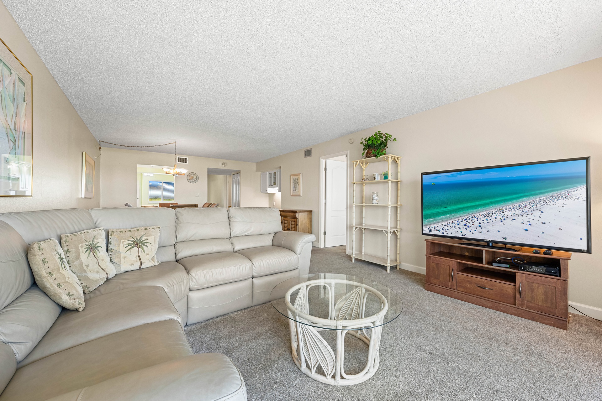 Tivoli by the Sea: 506 | Photo 6