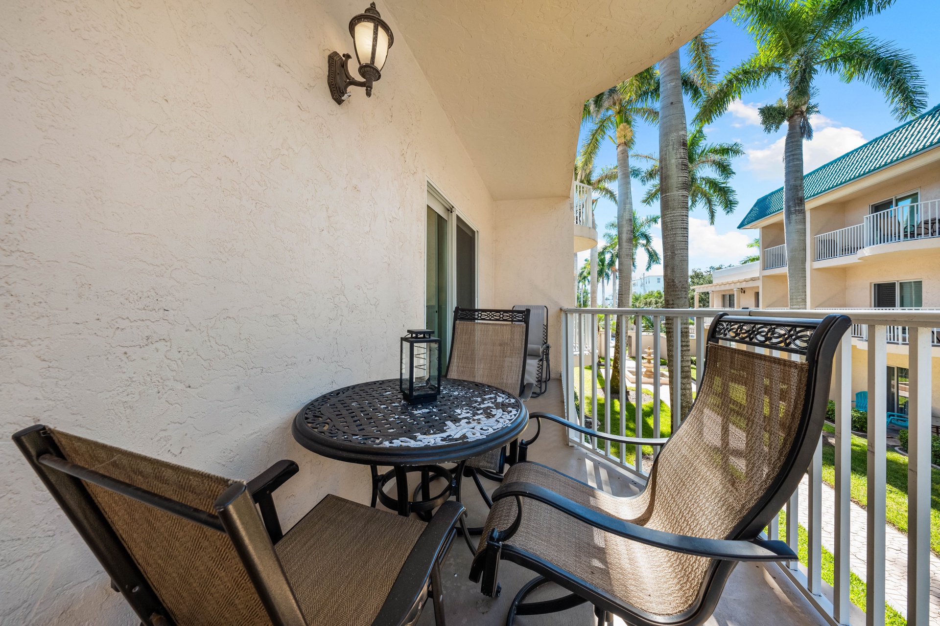 Palm Bay Club - 343 Bayside | Photo 8