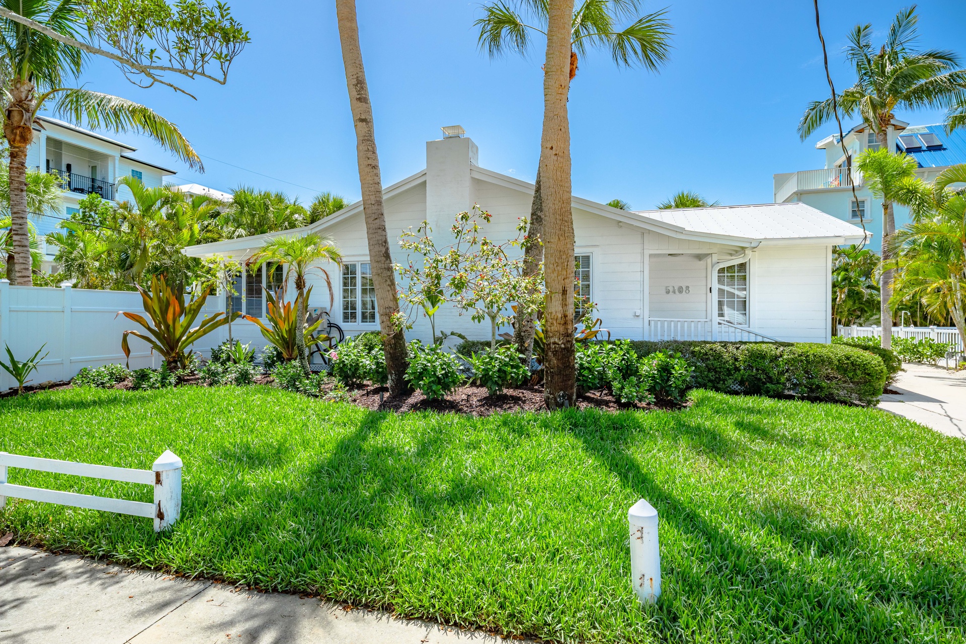 Property Exterior and Yard