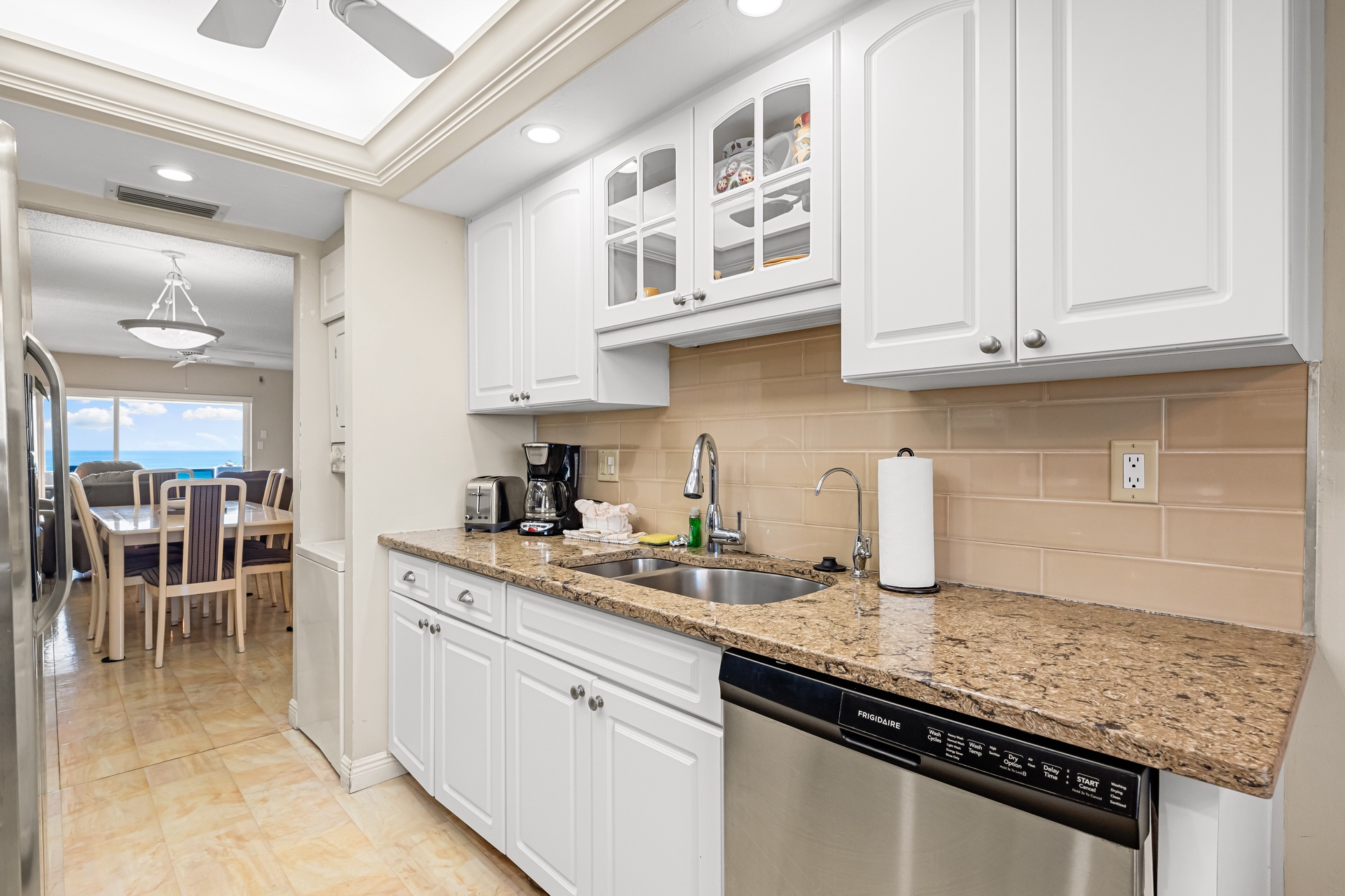 Tivoli by the Sea: 607 | Photo 11