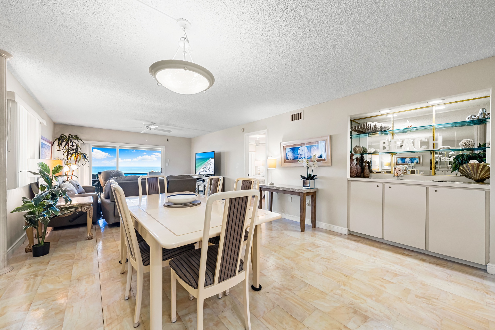 Tivoli by the Sea: 607 | Photo 16