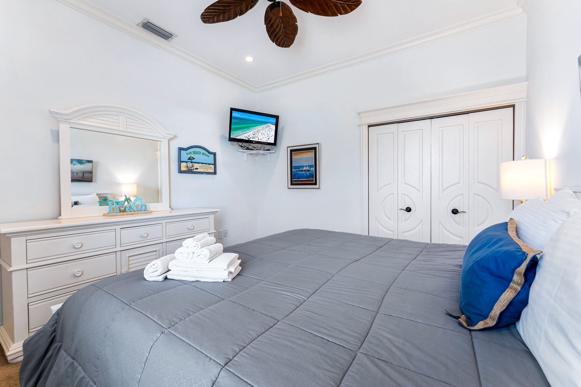 Beachside of the Village | Photo 32