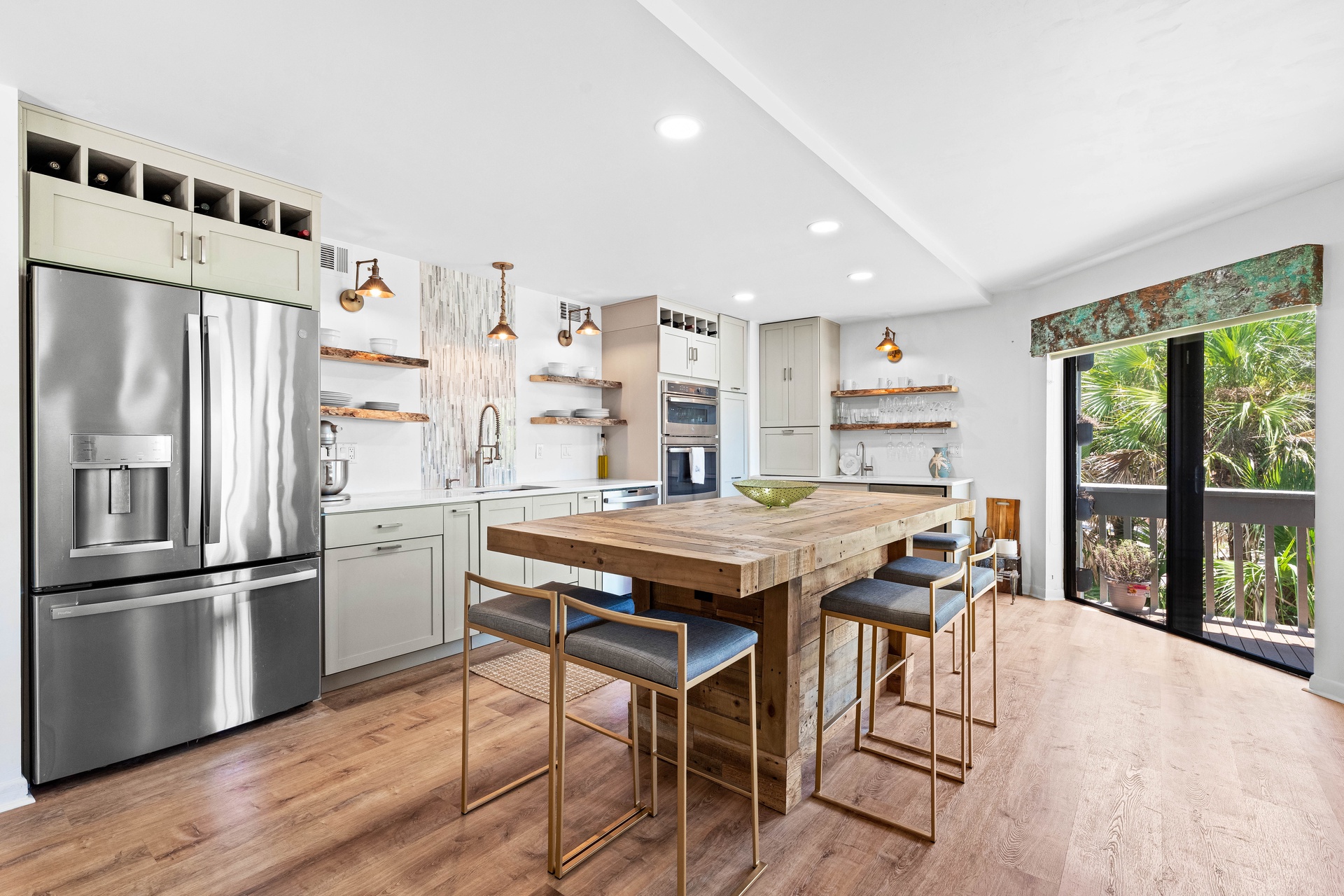 Just Beachy - Unit 3 | Photo 3