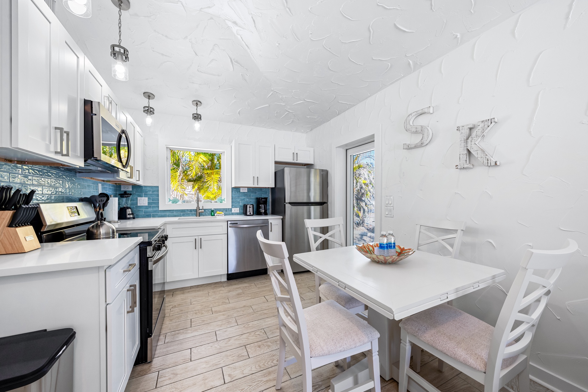 Crescent Coral - A Crescent Beach Villa | Photo 3