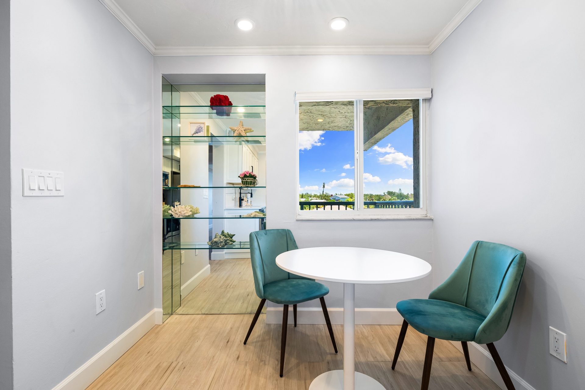 Tivoli by the Sea: 407 | Photo 18