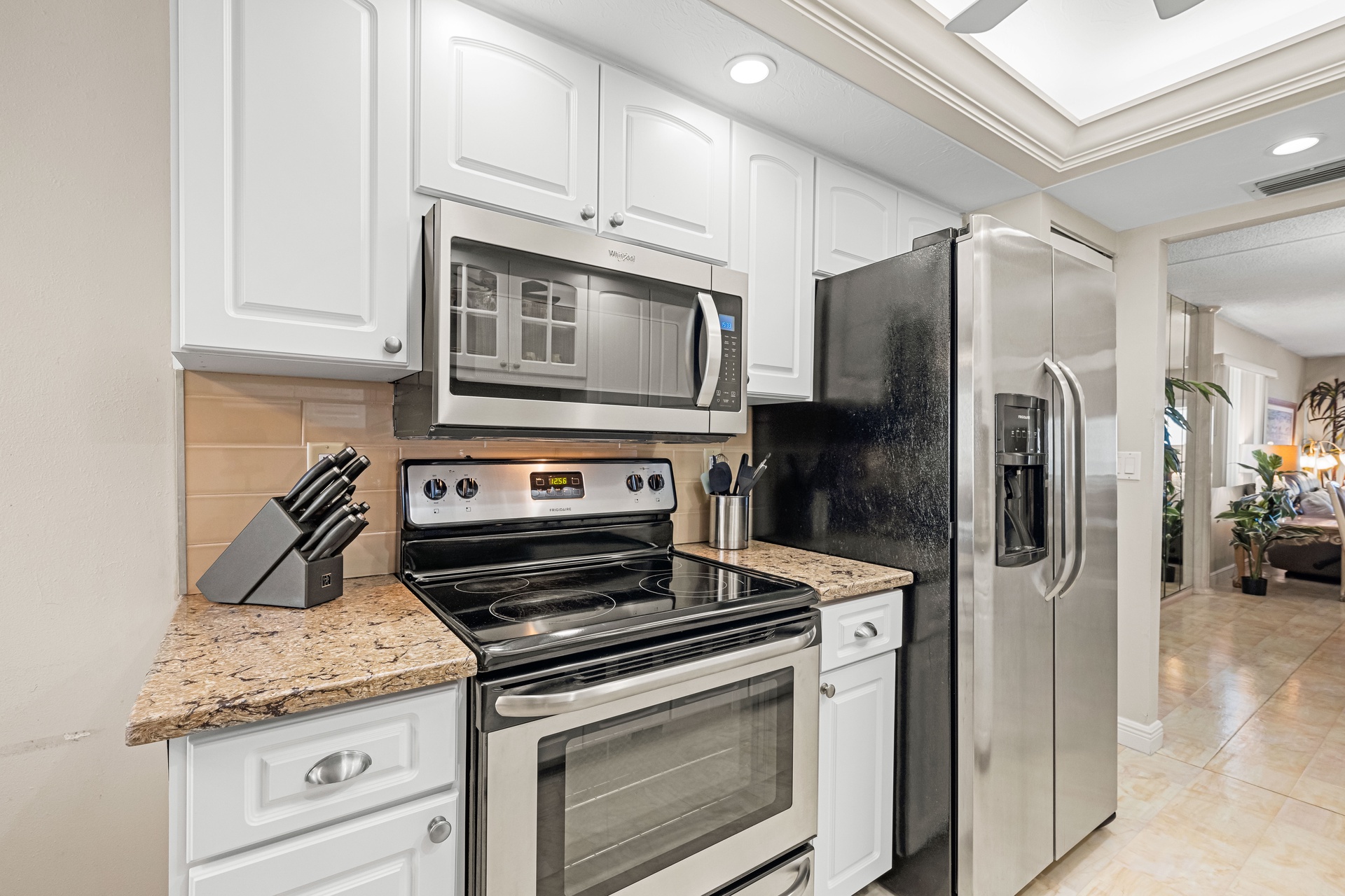 Tivoli by the Sea: 607 | Photo 12