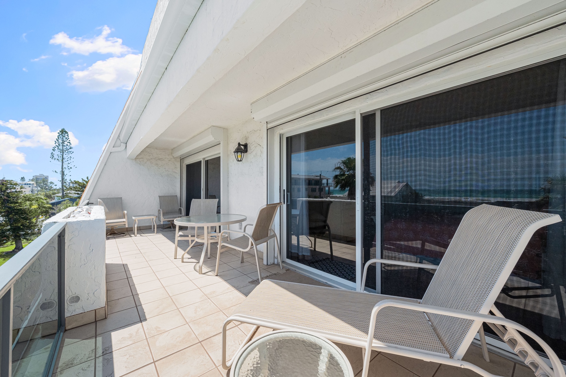 Tivoli by the Sea: 406 | Photo 7