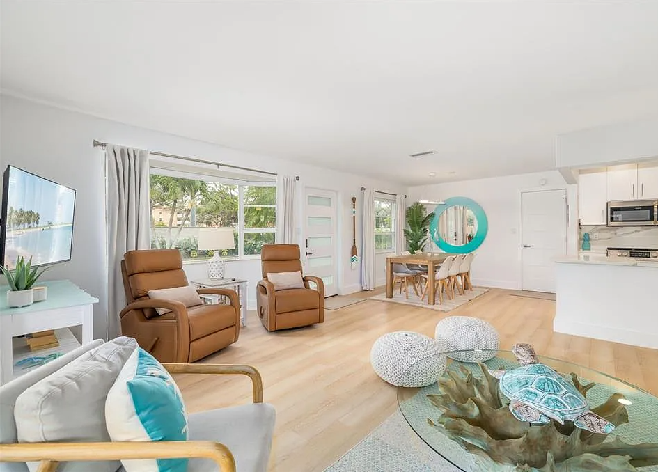 Crystal Sands - Sea La Vie | Photo 6