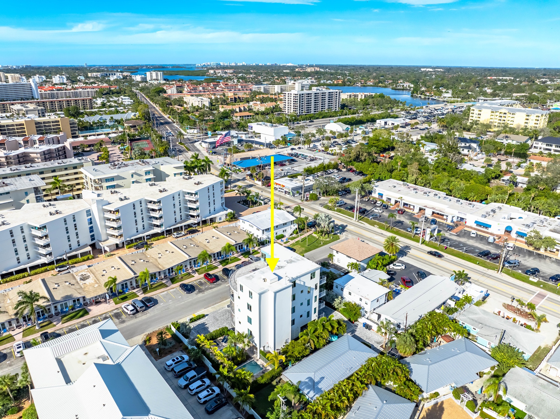 Beach House Residence - Penthouse | Photo 54