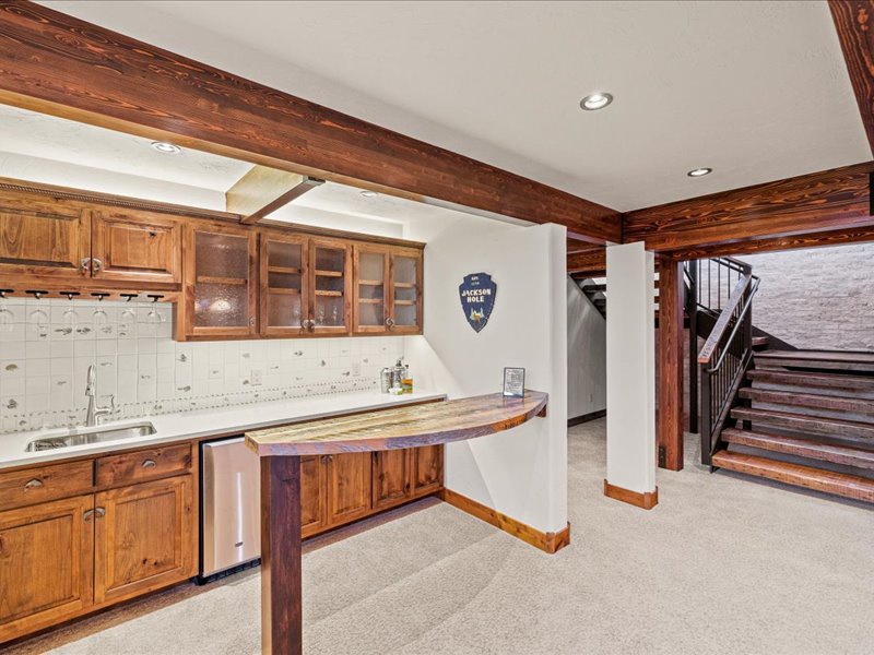 26-5 - 655 E Oatgrass Rd (Interior)