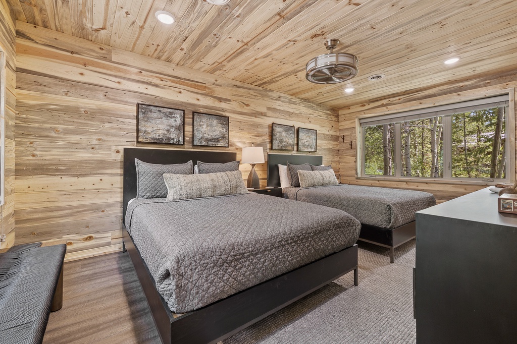 8580 Creek Crossing-1