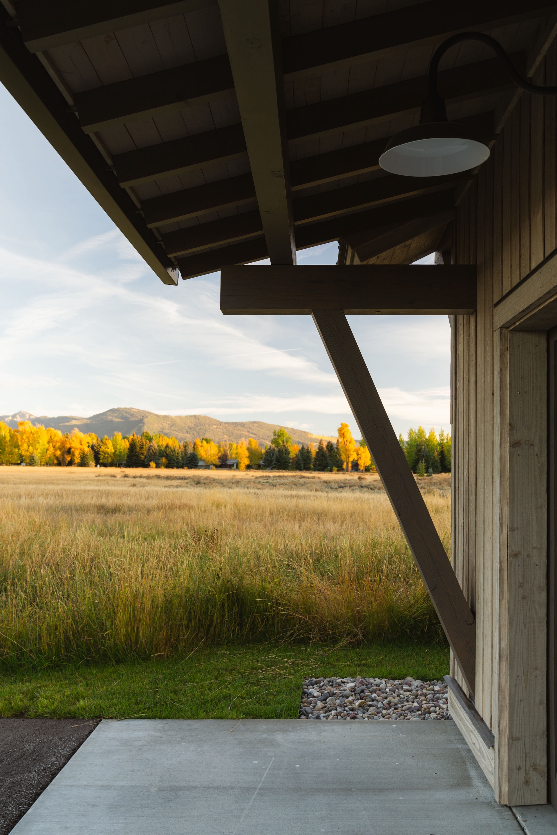 Marklin_670EOatgrassRoad-22