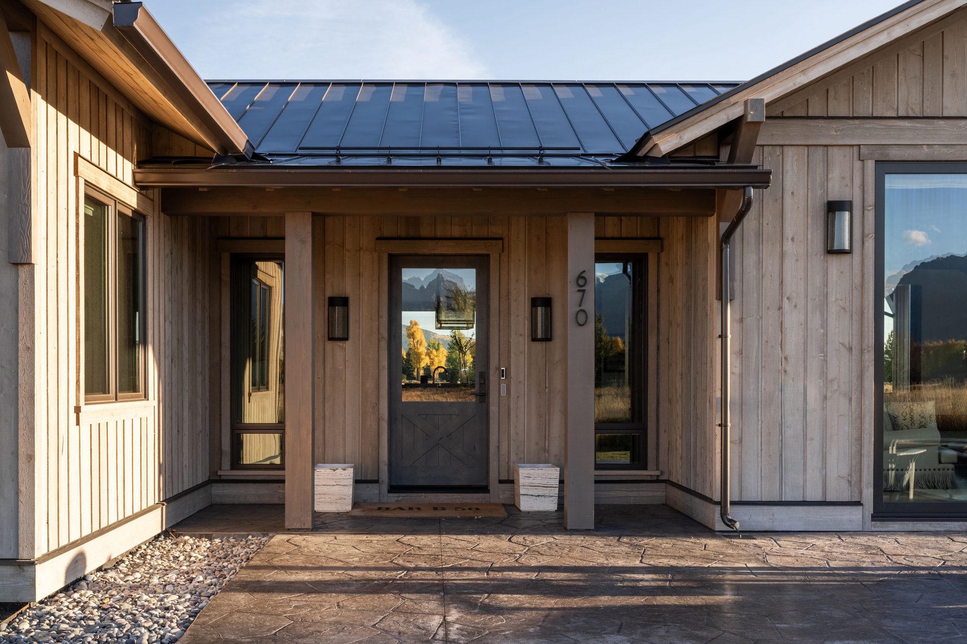 Marklin_670EOatgrassRoad-5
