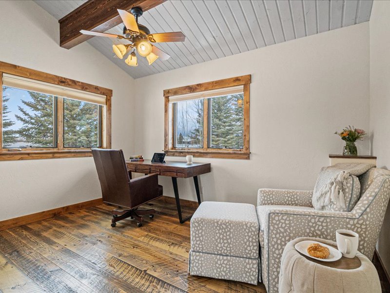 18-14 - 655 E Oatgrass Rd (Interior)