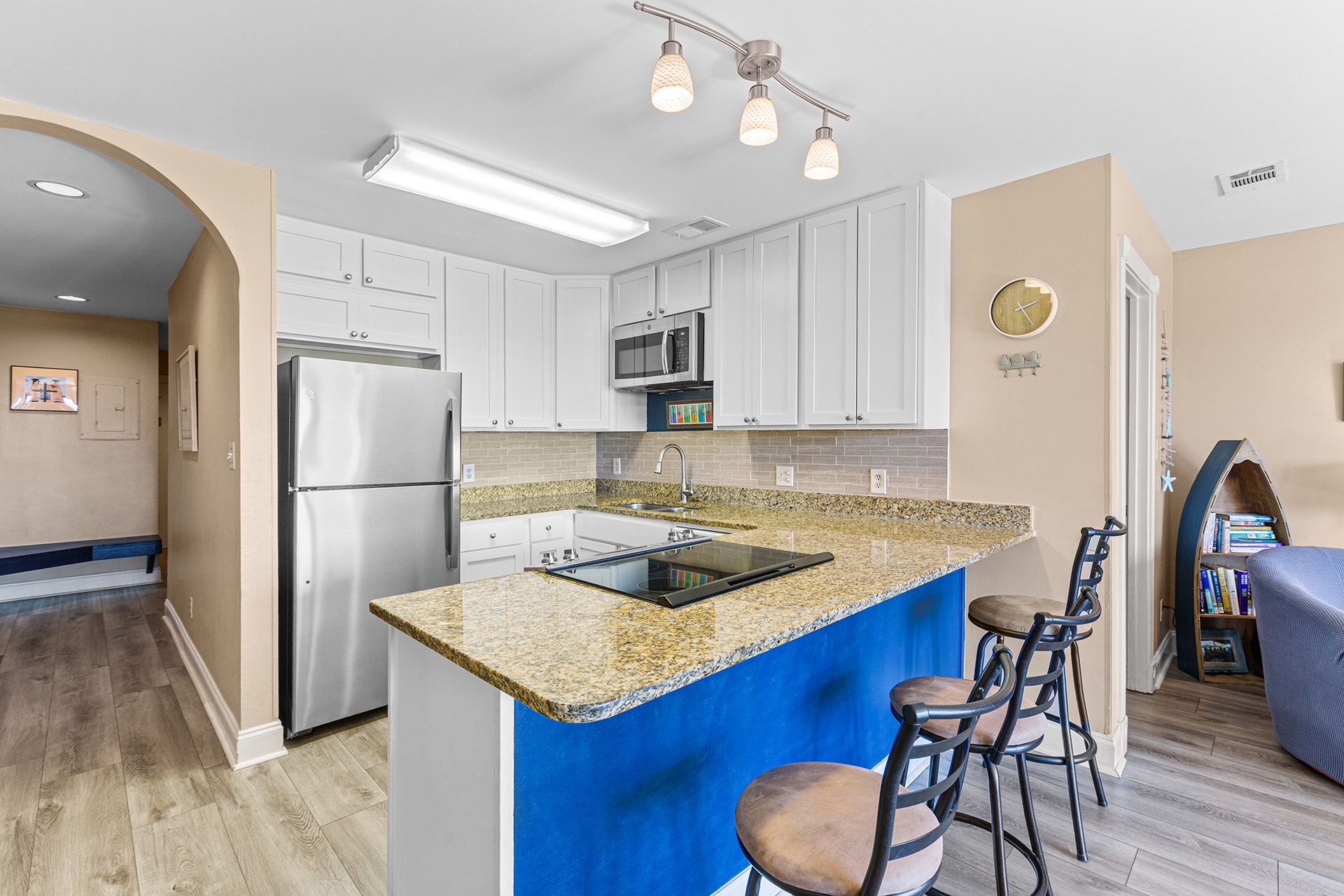 Capistrano 102 Kitchen