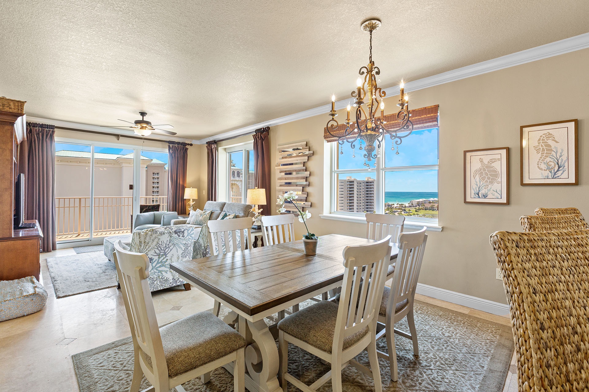 Ariel Dunes I 910 Dining