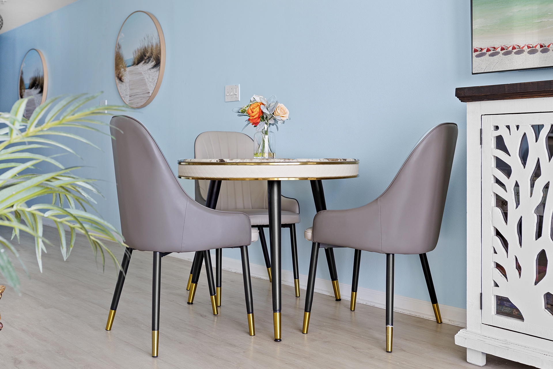 Majestic Sun 507A Dining Room