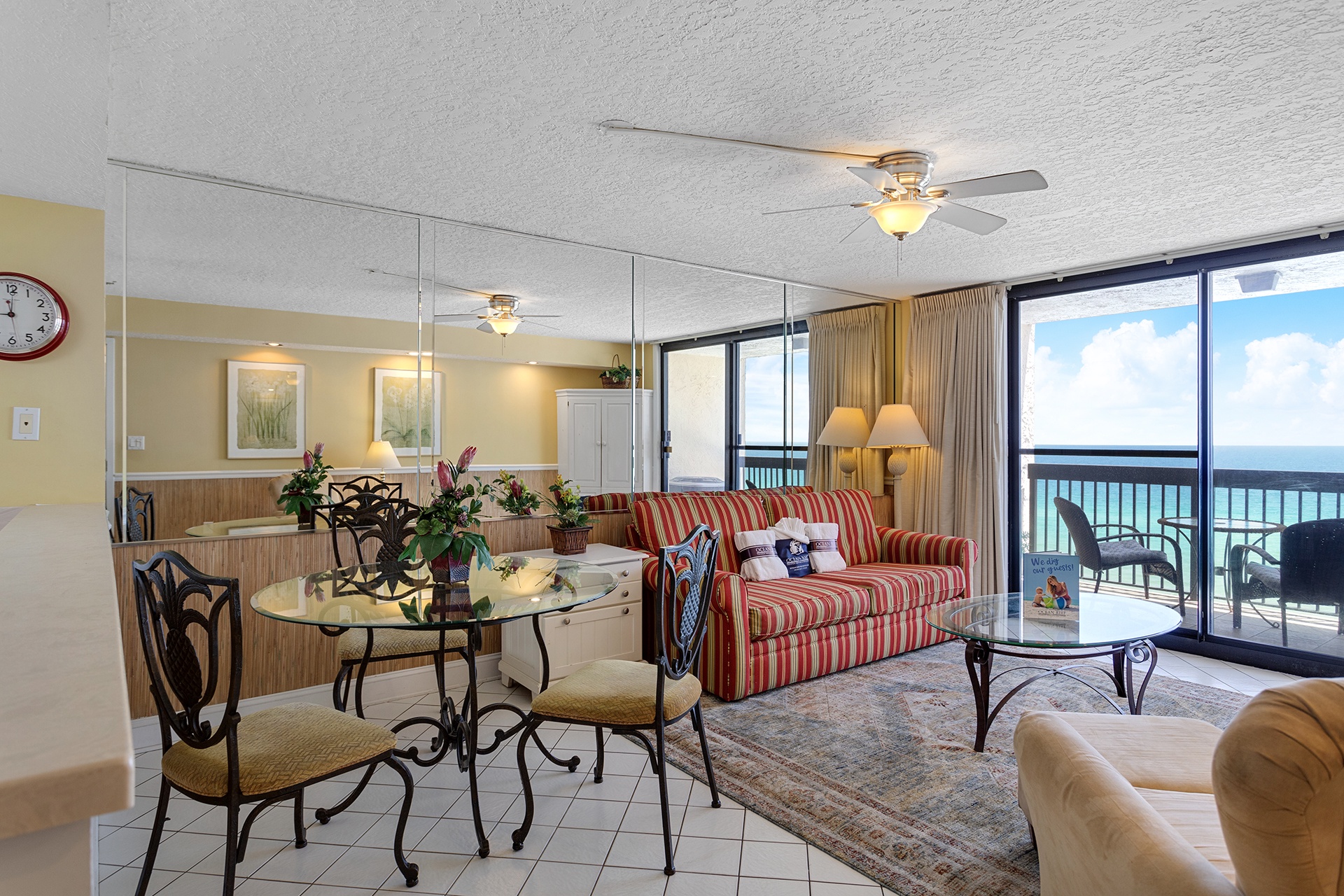 SunDestin 905 Living Room Alt