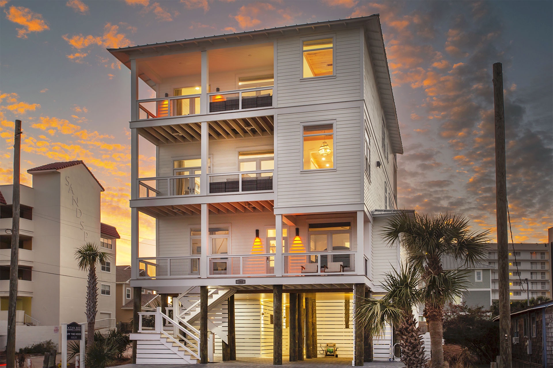 21-Off-The-Hook-Ext-Sunset