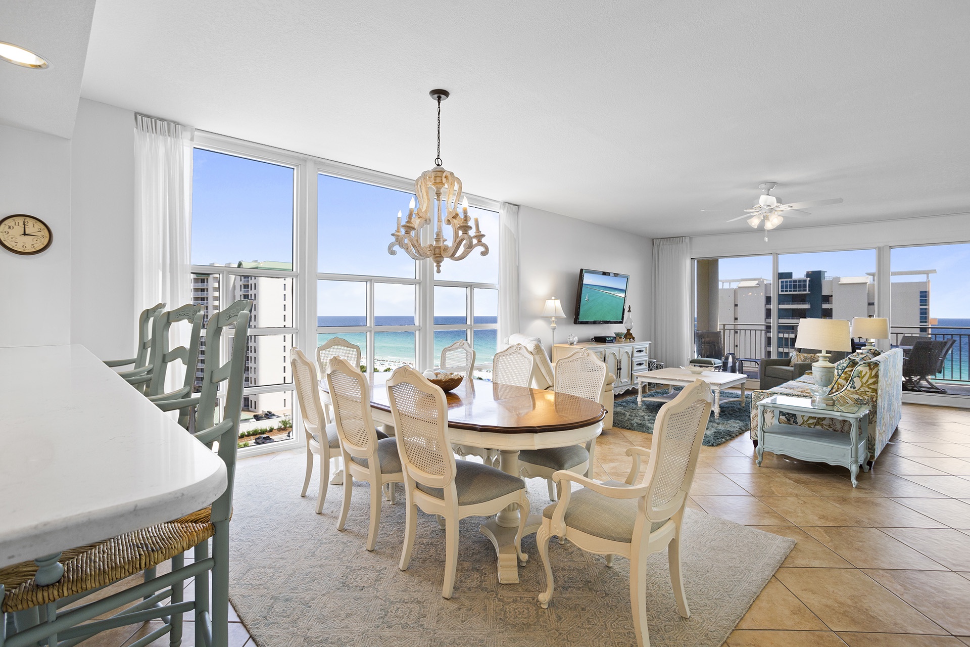 23-Sterling-Shores-1001-Dining
