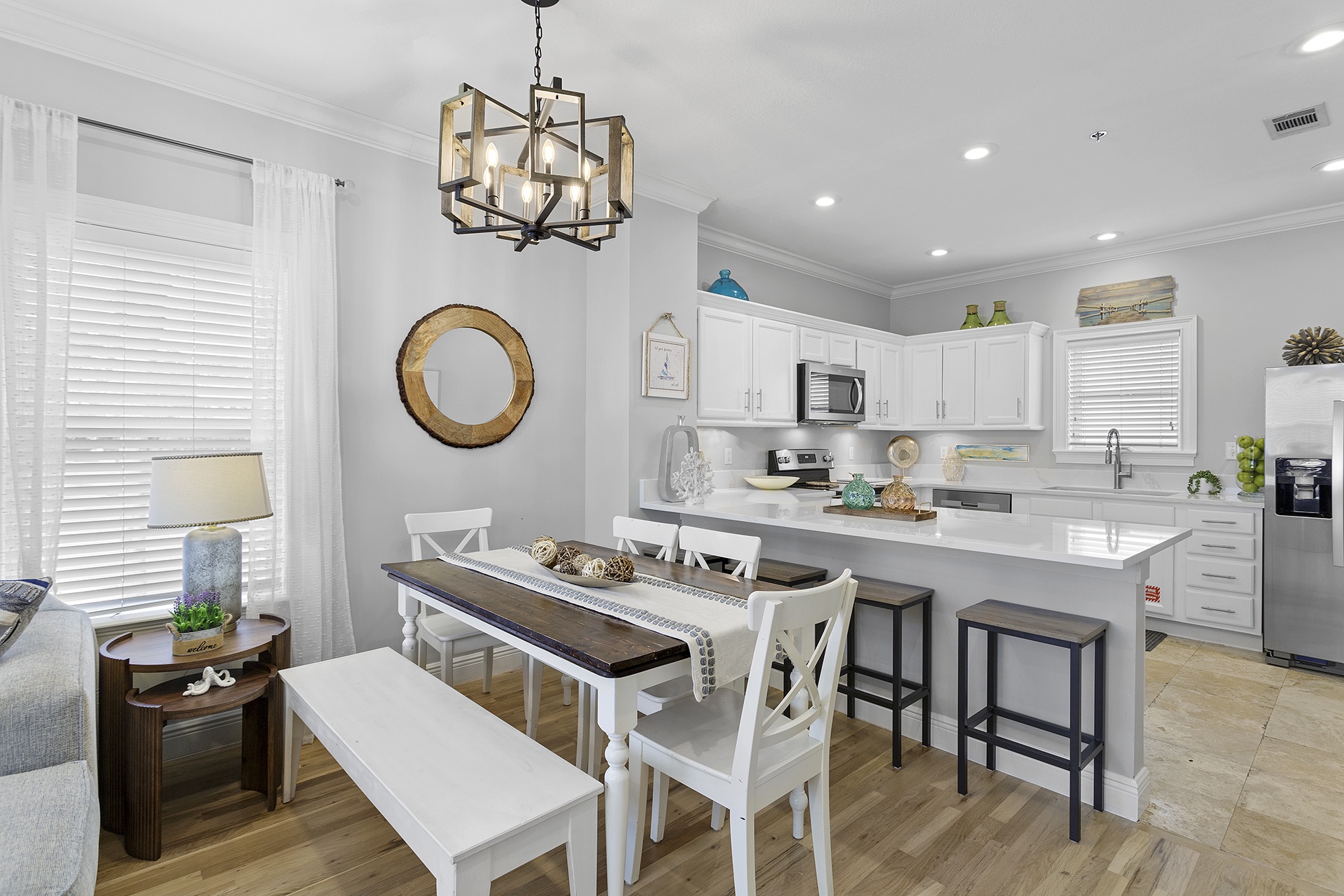 Legacy 501 Dining Room