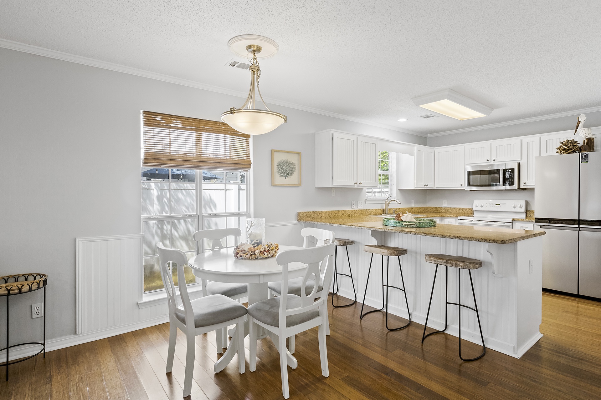 23-Tipsy-Marlin-Dining