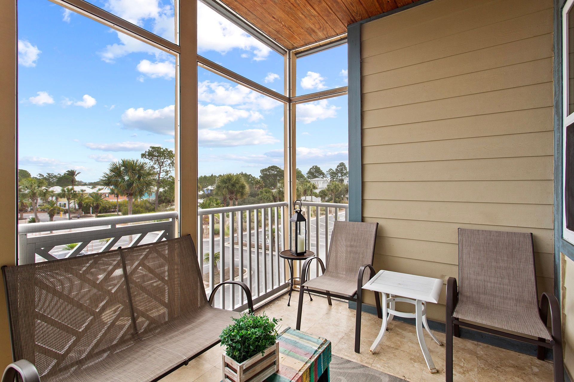 24-Seagrove-Highlands-2307-Balcony