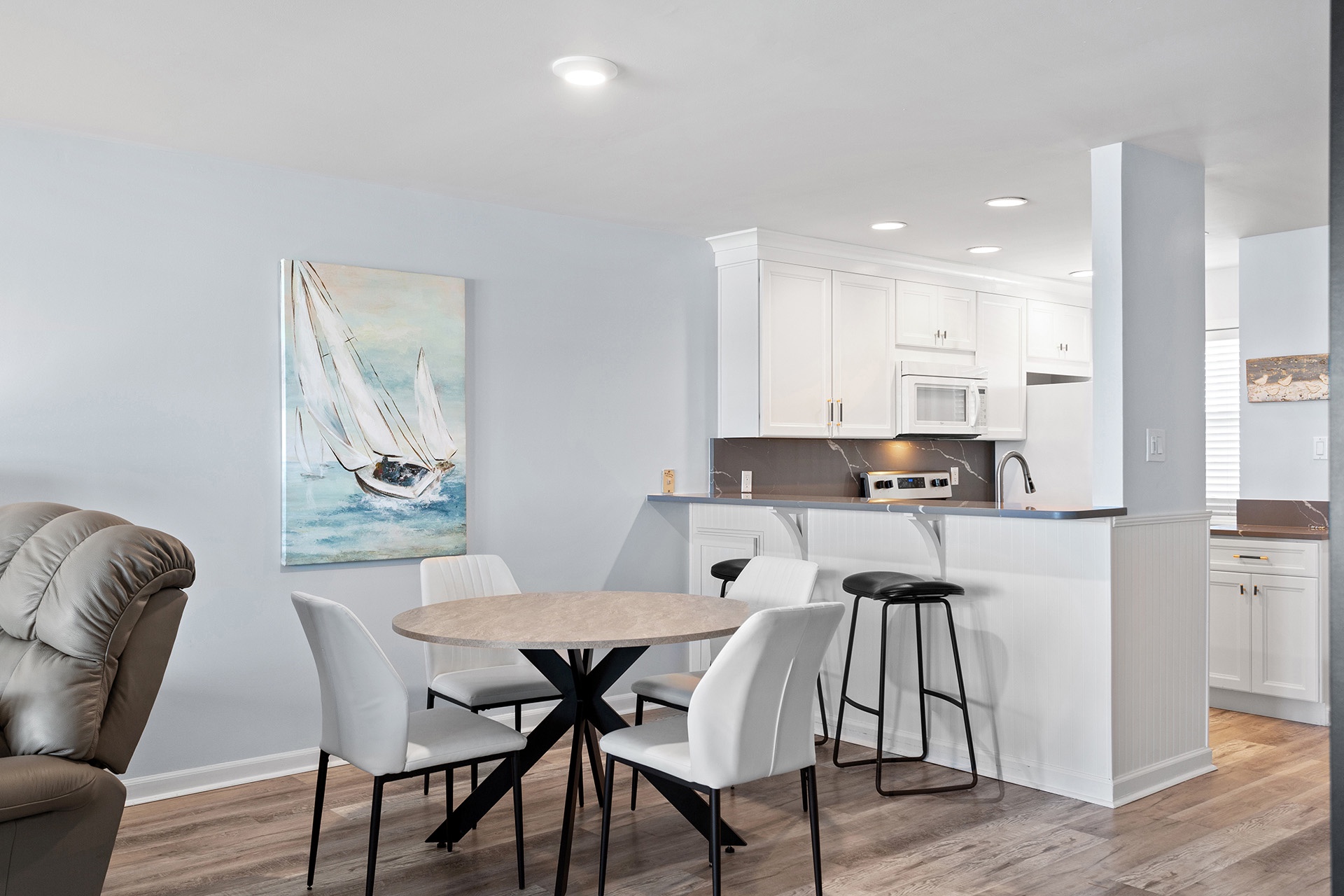 Ramsgate Harbour 4 Dining