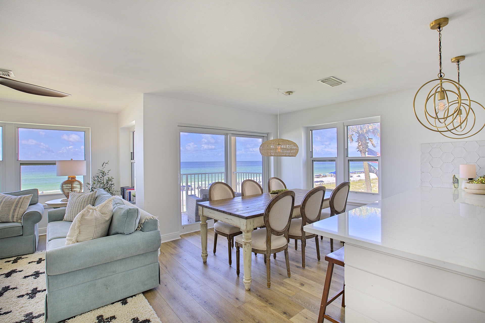 21-Emerald-Dunes-205-Dining