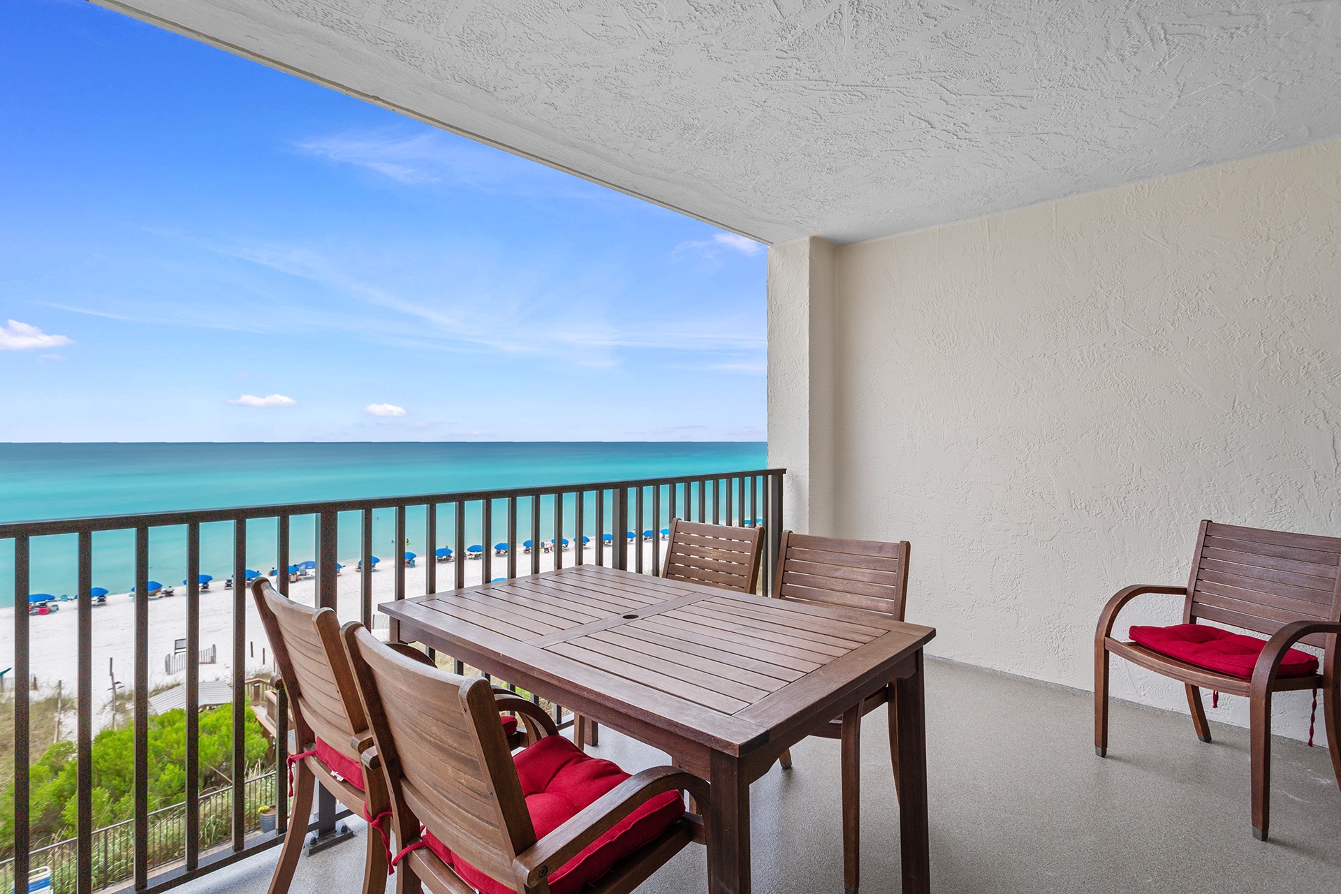 Huntington By The Sea 402 in Destin's Miramar Beach Ocean Reef