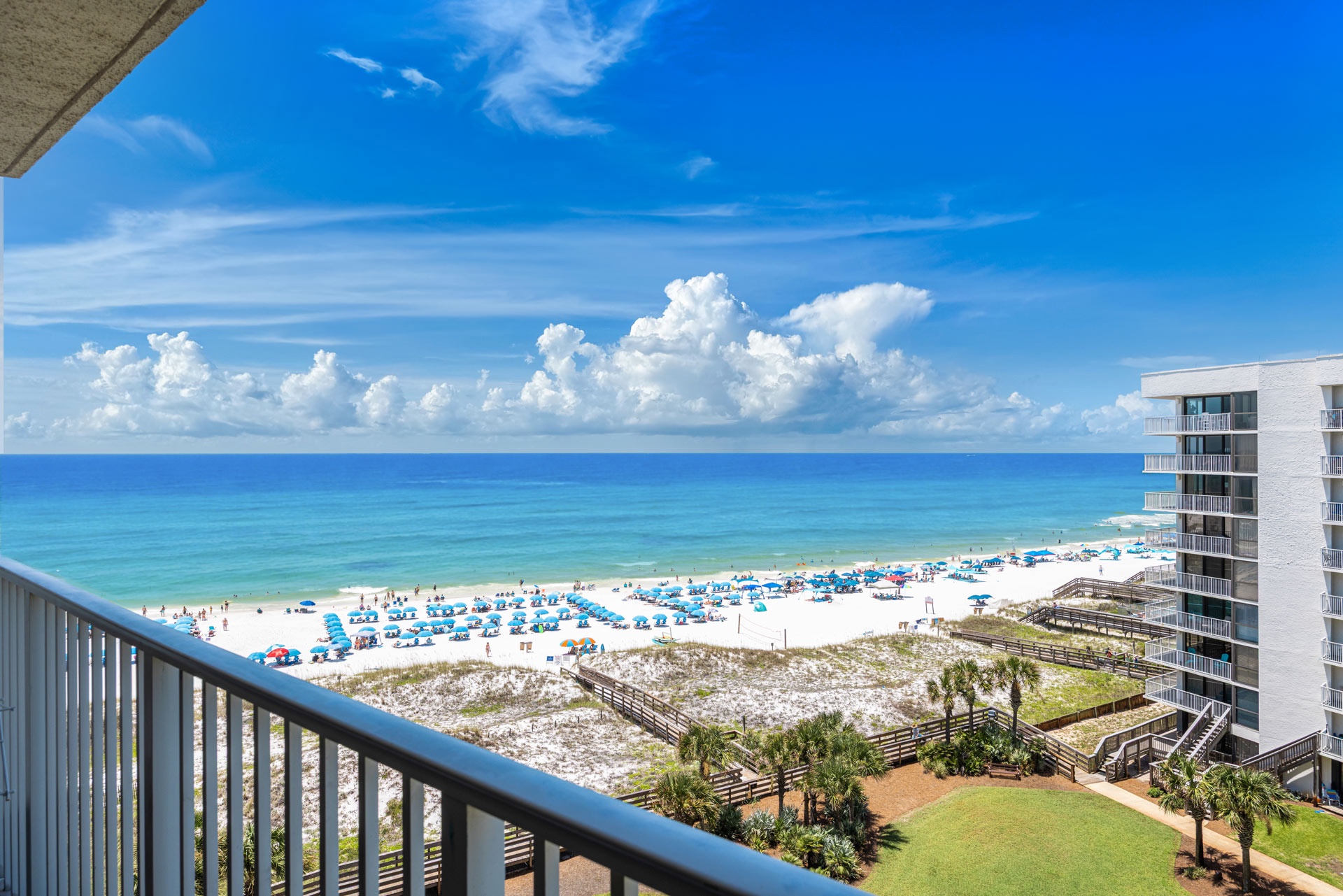 Mainsail 176 Balcony View