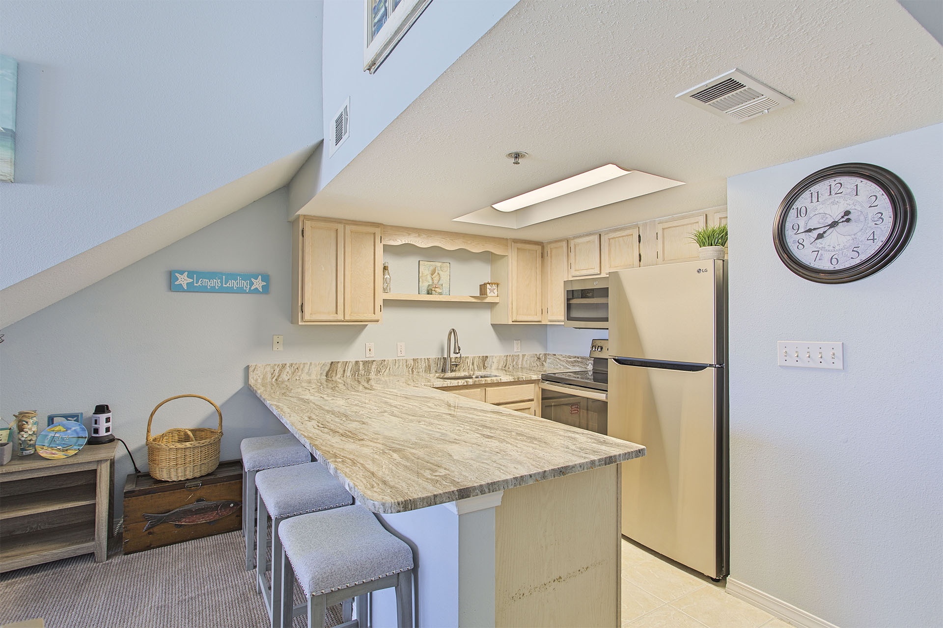 Crystal Sands 307B Kitchen