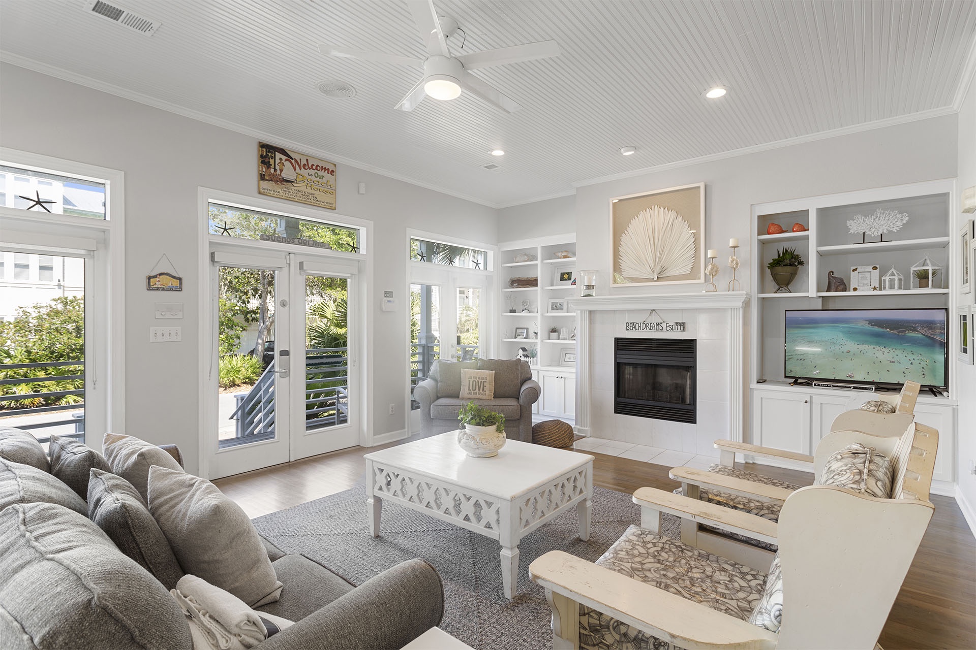 22-Beach-Dreams-Living