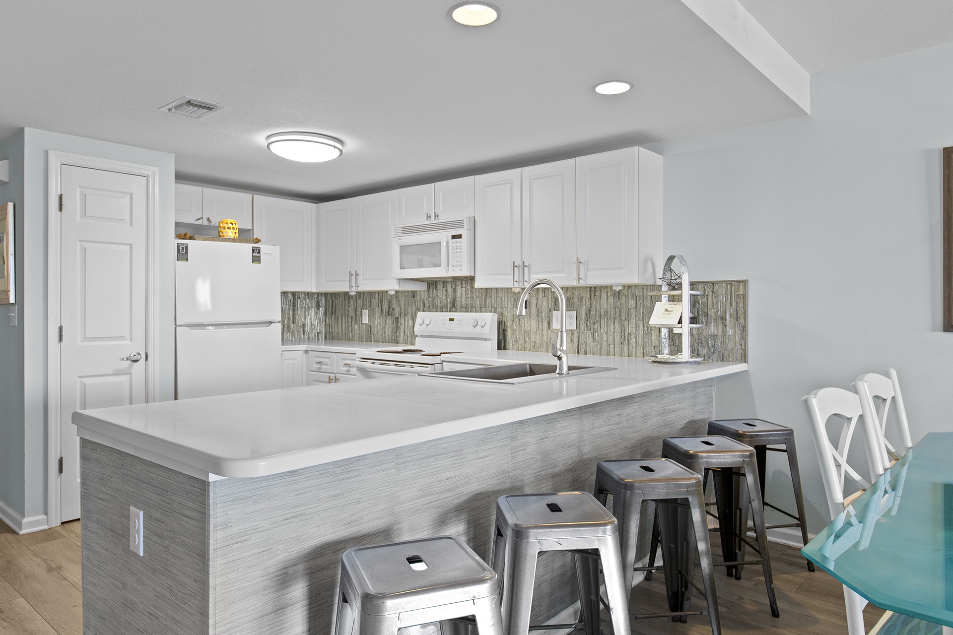 Amalfi Coast 118B Kitchen