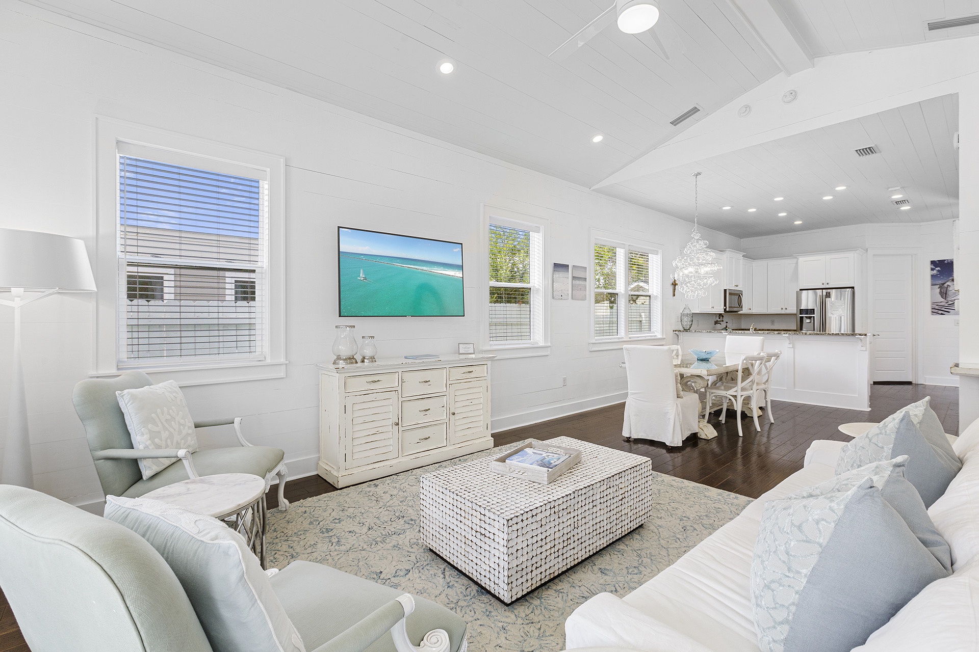 23-Backyard-Bliss-Living