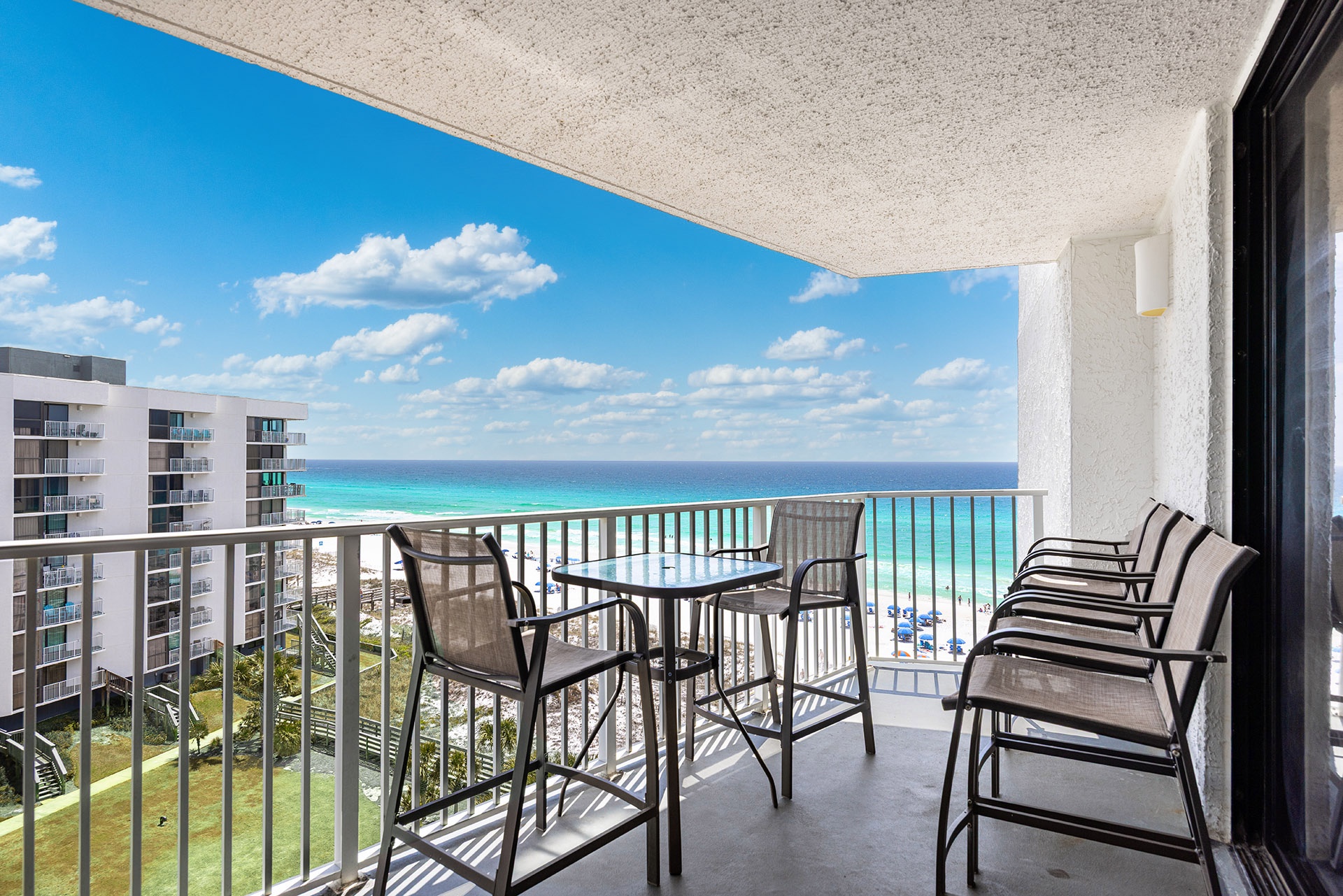 Mainsail 273 Balcony