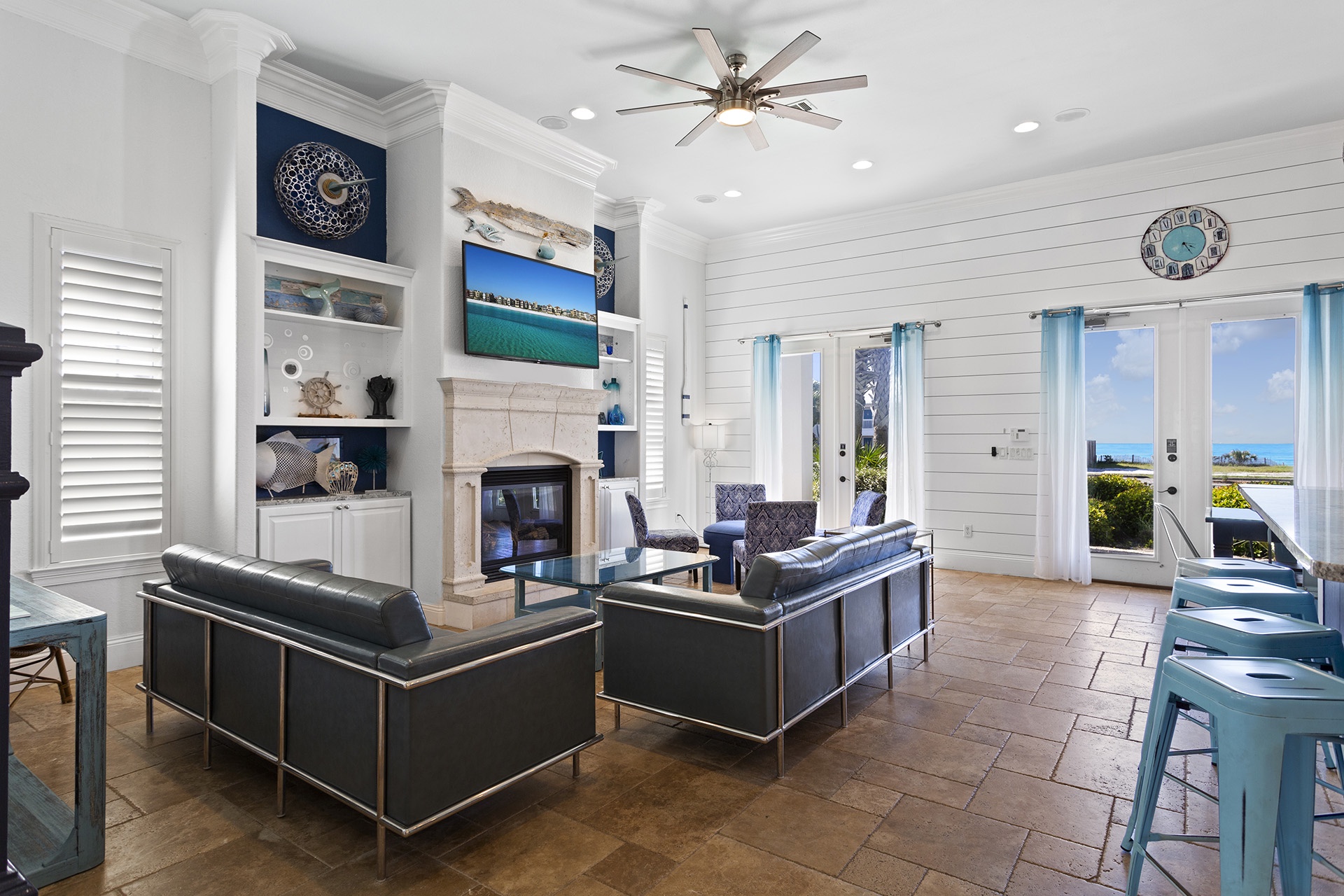 24-Commanders-Palace-Living