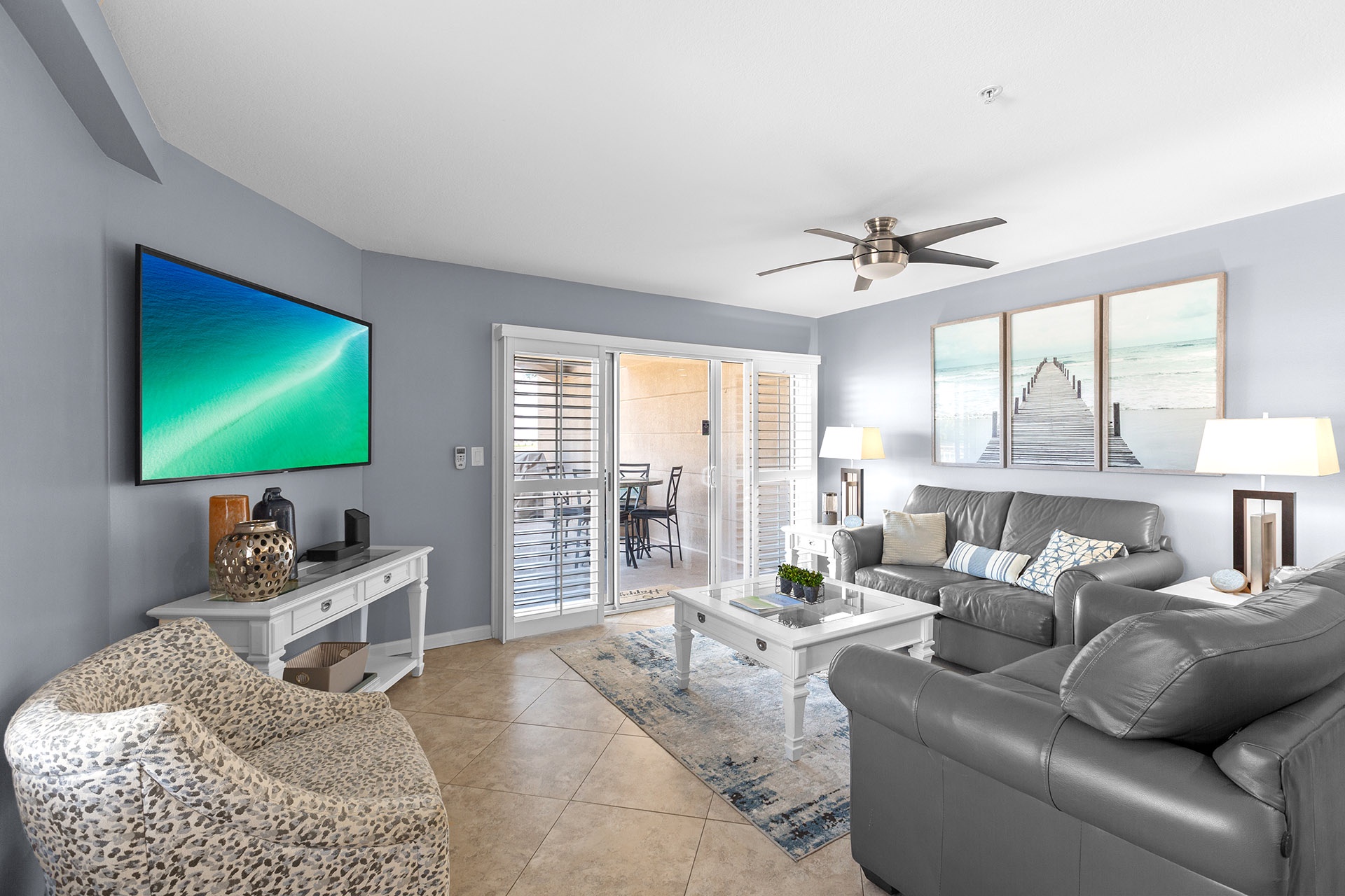 Amalfi Coast 108A Living Room Alt