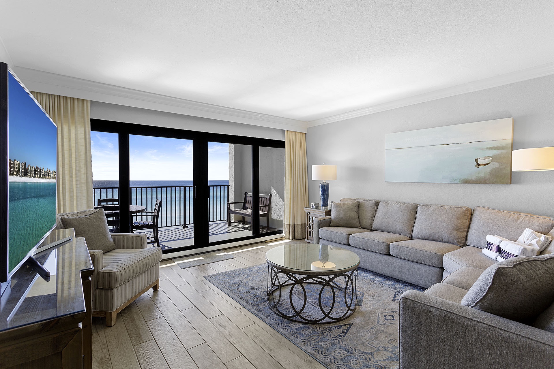 Huntington By The Sea 404