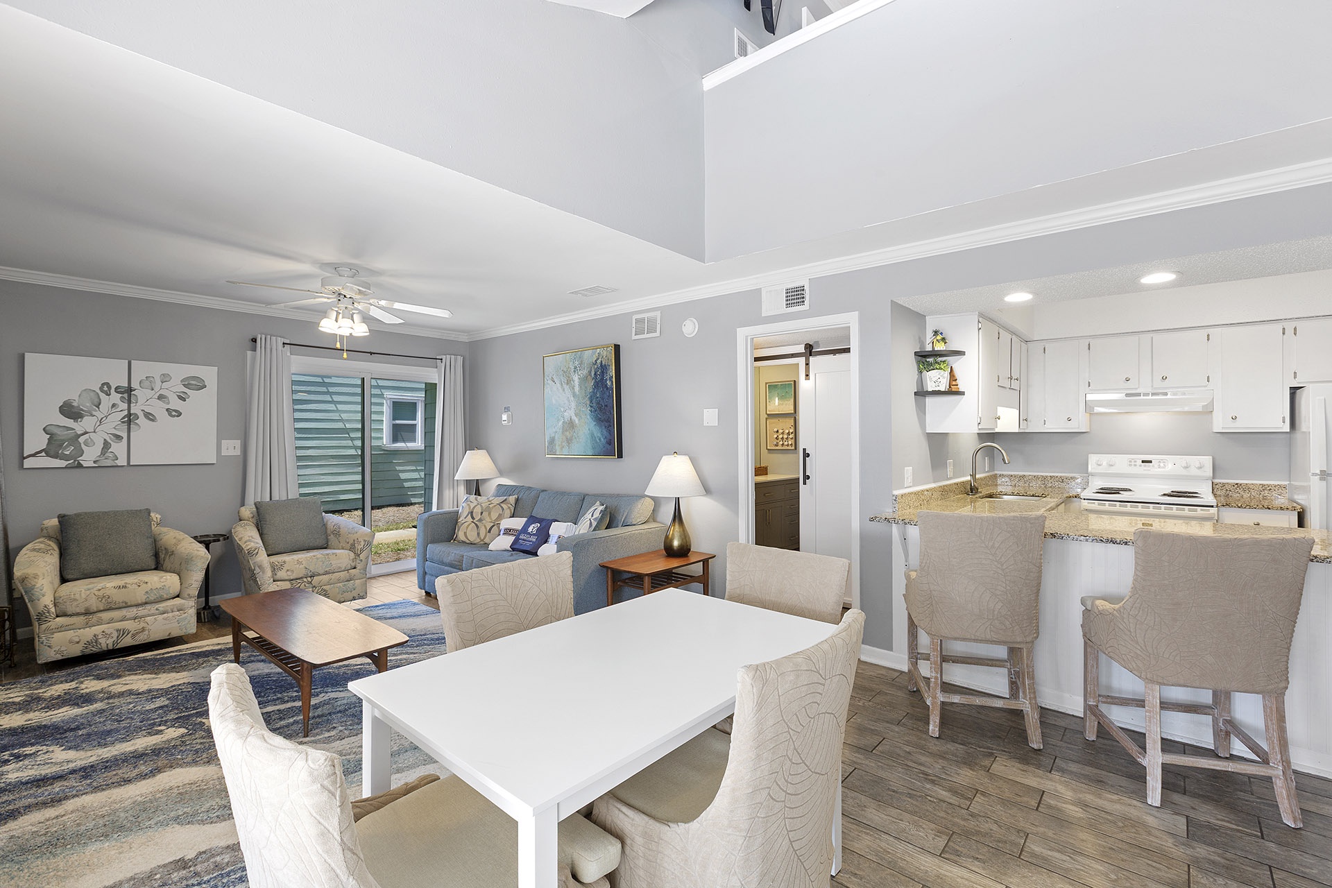 Sea Cabins 9B Dining