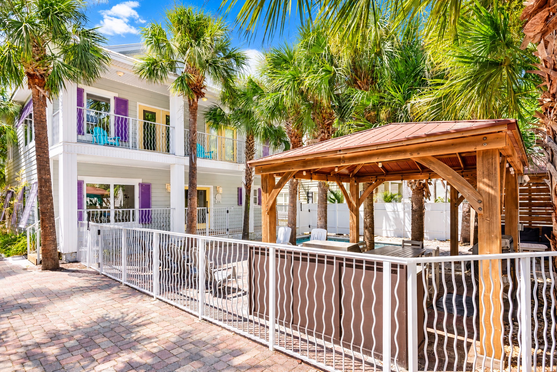 Under The Sea Exterior