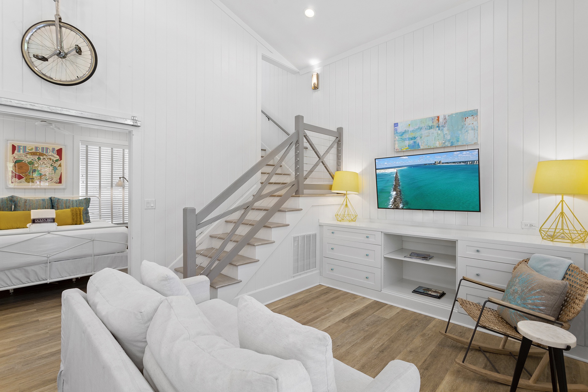 23-Bella-Luna-Living