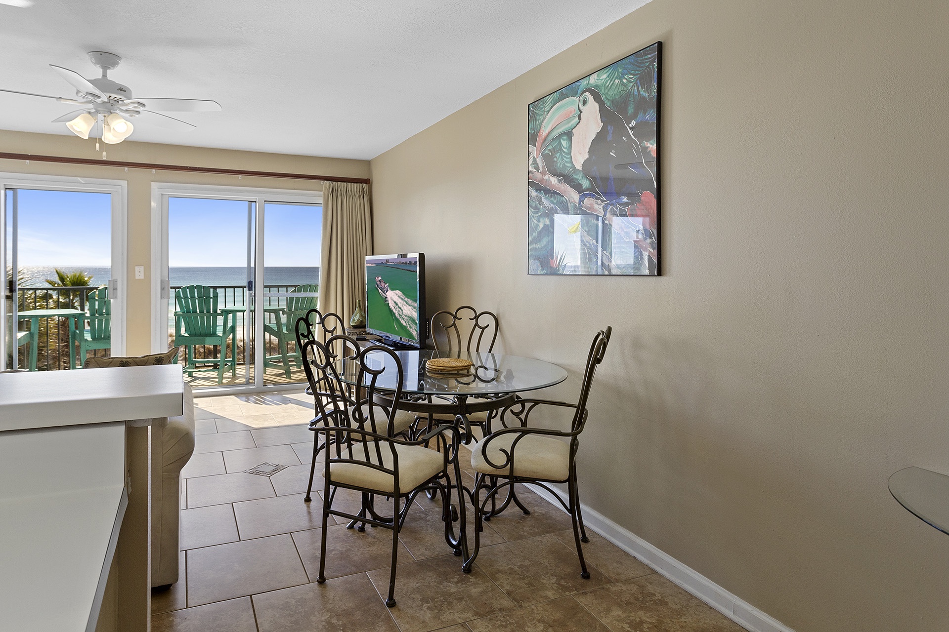 24-Windancer-301-Dining