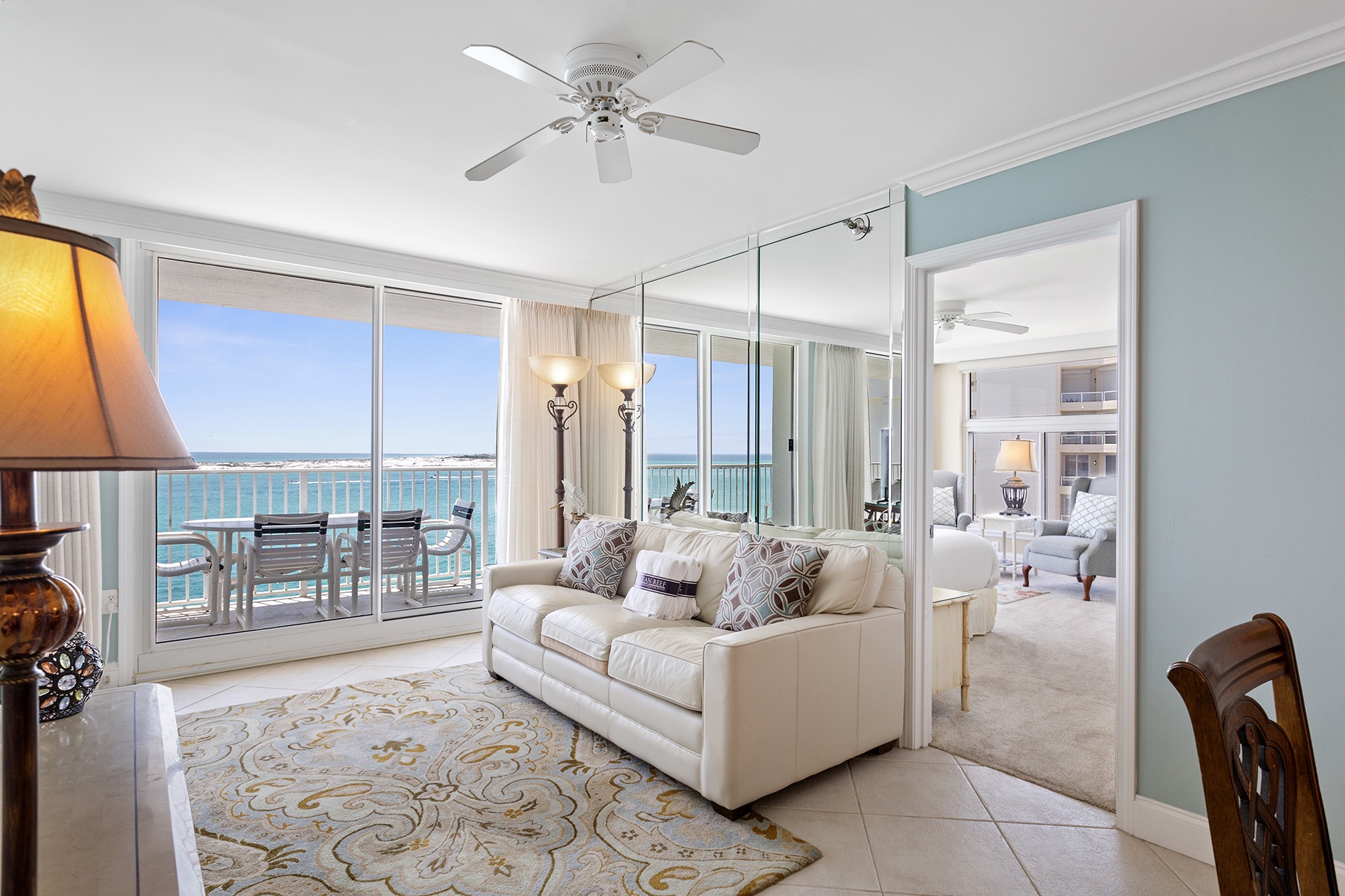 23-Waterview-Towers-Sitting-Area